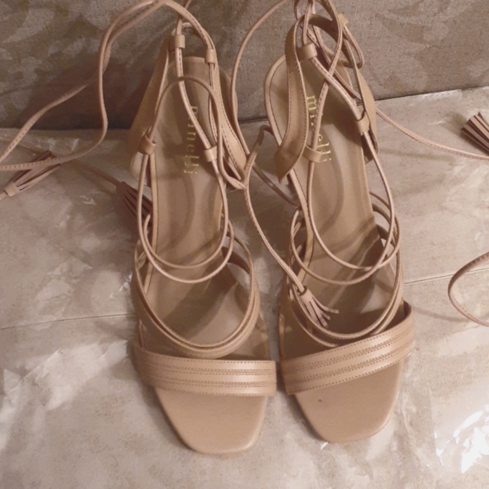 MINELLI BRAZIL SHOES SIZE 40 (9 -9.5) LEG WRAP